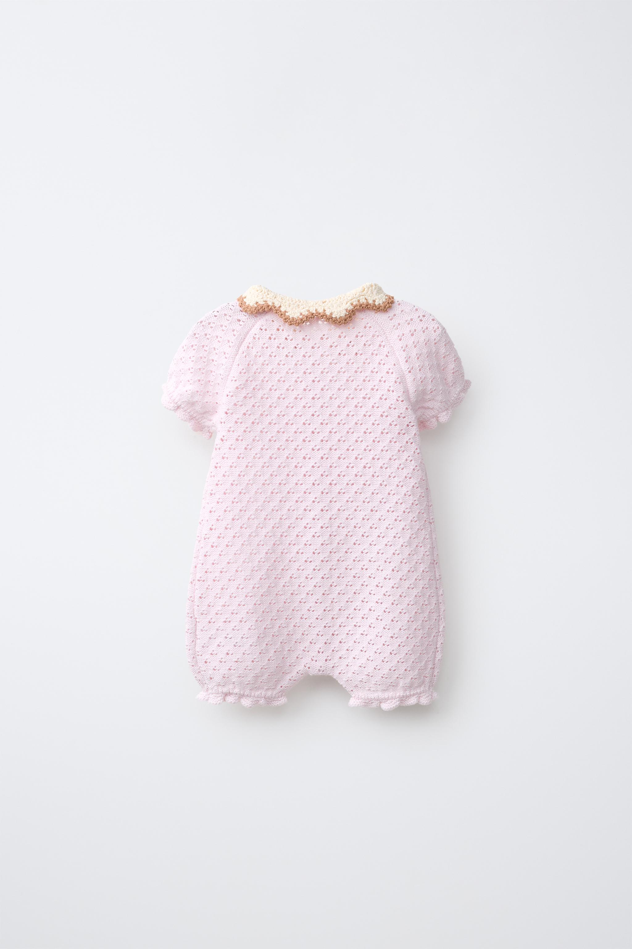 CROCHET COLLAR SHORT JUMPSUIT